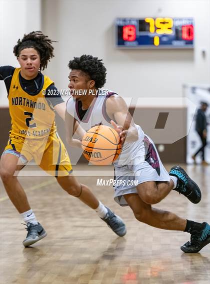 Thumbnail 3 in Living Water Christian vs. Northwood Temple Academy (Veterans Showcase) photogallery.