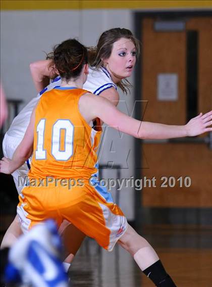 Thumbnail 3 in Sullivan Central vs. Unicoi County (Pilot Food-Mart Classic) photogallery.
