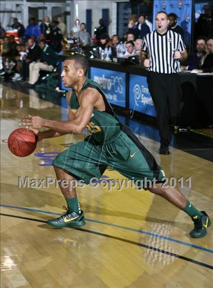 Thumbnail 2 in Rice vs Mt. Vernon (SNY Invitational) photogallery.
