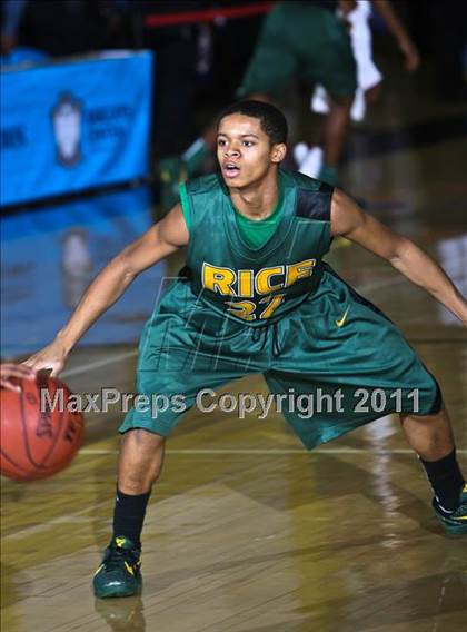 Thumbnail 2 in Rice vs Mt. Vernon (SNY Invitational) photogallery.