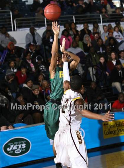 Thumbnail 1 in Rice vs Mt. Vernon (SNY Invitational) photogallery.