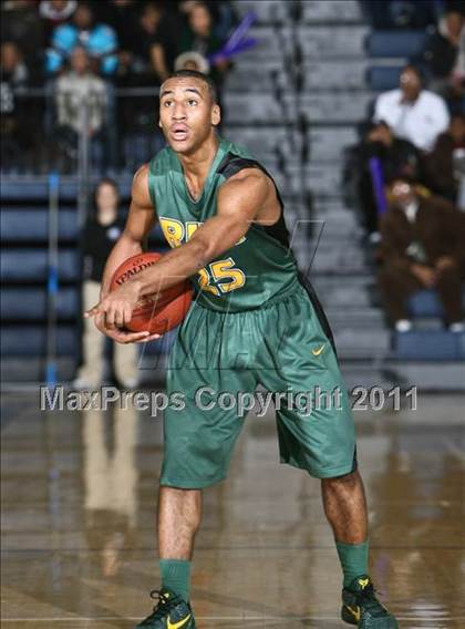 Thumbnail 3 in Rice vs Mt. Vernon (SNY Invitational) photogallery.