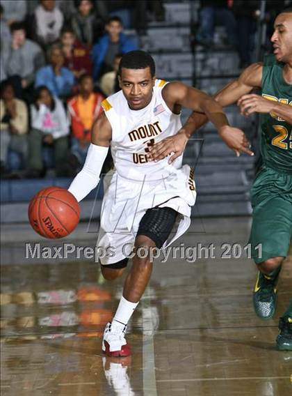 Thumbnail 1 in Rice vs Mt. Vernon (SNY Invitational) photogallery.