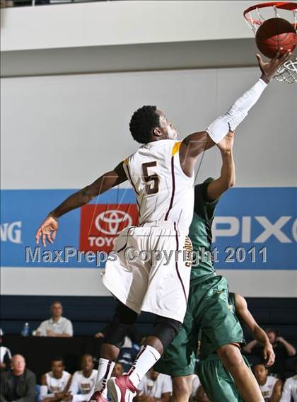Thumbnail 2 in Rice vs Mt. Vernon (SNY Invitational) photogallery.