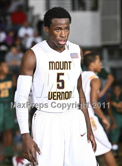 Thumbnail 3 in Rice vs Mt. Vernon (SNY Invitational) photogallery.