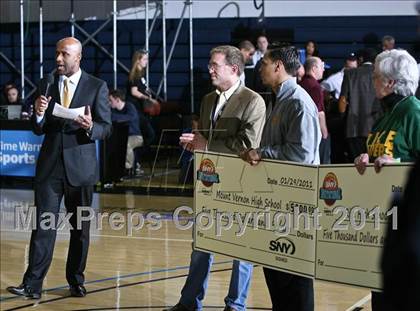 Thumbnail 3 in Rice vs Mt. Vernon (SNY Invitational) photogallery.