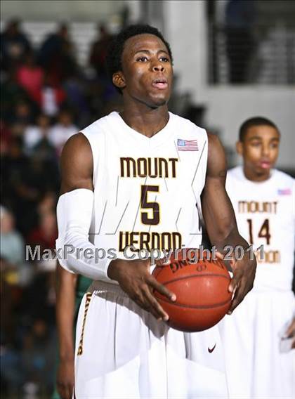 Thumbnail 1 in Rice vs Mt. Vernon (SNY Invitational) photogallery.