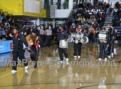 Thumbnail 2 in Rice vs Mt. Vernon (SNY Invitational) photogallery.