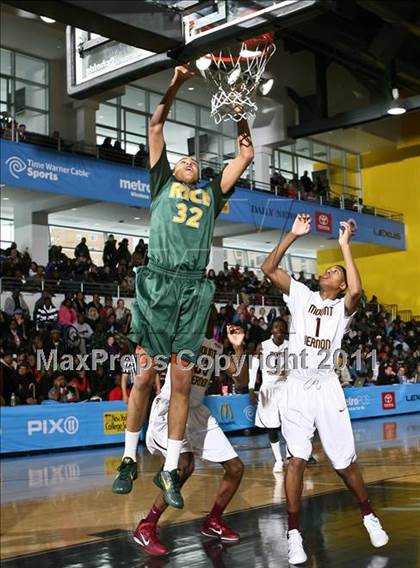 Thumbnail 1 in Rice vs Mt. Vernon (SNY Invitational) photogallery.