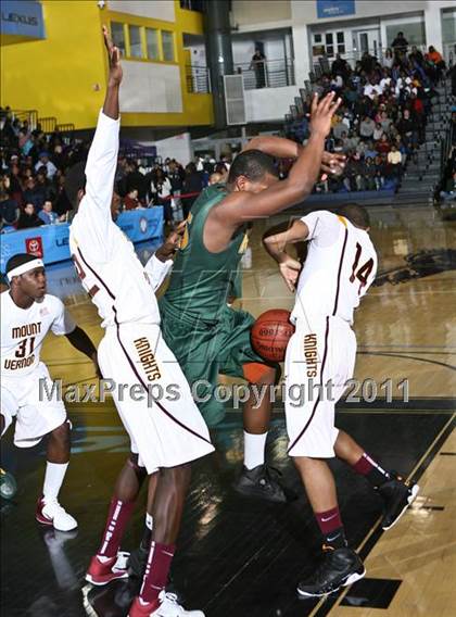 Thumbnail 1 in Rice vs Mt. Vernon (SNY Invitational) photogallery.