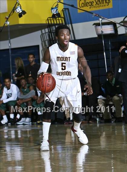 Thumbnail 3 in Rice vs Mt. Vernon (SNY Invitational) photogallery.