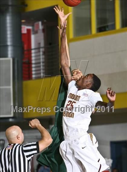Thumbnail 2 in Rice vs Mt. Vernon (SNY Invitational) photogallery.