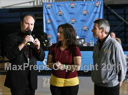 Thumbnail 3 in Rice vs Mt. Vernon (SNY Invitational) photogallery.