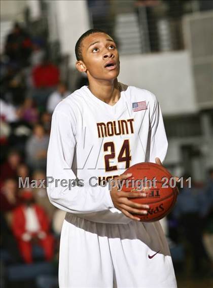 Thumbnail 2 in Rice vs Mt. Vernon (SNY Invitational) photogallery.