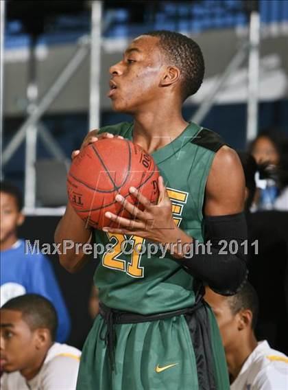 Thumbnail 1 in Rice vs Mt. Vernon (SNY Invitational) photogallery.