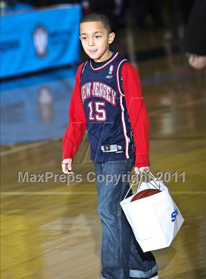 Thumbnail 3 in Rice vs Mt. Vernon (SNY Invitational) photogallery.