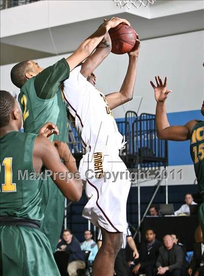 Thumbnail 3 in Rice vs Mt. Vernon (SNY Invitational) photogallery.
