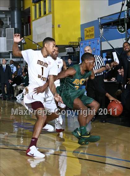 Thumbnail 3 in Rice vs Mt. Vernon (SNY Invitational) photogallery.