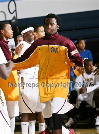 Thumbnail 2 in Rice vs Mt. Vernon (SNY Invitational) photogallery.