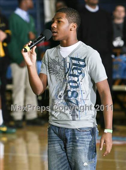 Thumbnail 2 in Rice vs Mt. Vernon (SNY Invitational) photogallery.