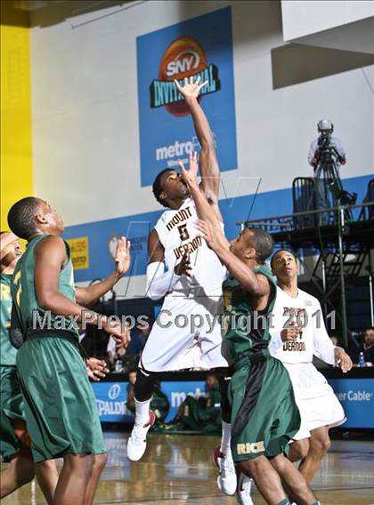 Thumbnail 3 in Rice vs Mt. Vernon (SNY Invitational) photogallery.
