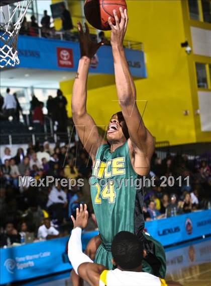 Thumbnail 2 in Rice vs Mt. Vernon (SNY Invitational) photogallery.