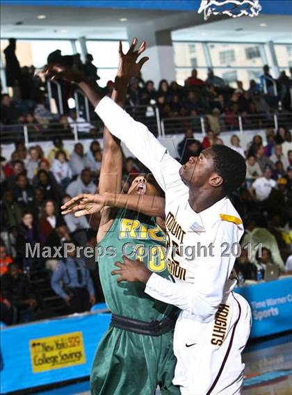 Thumbnail 1 in Rice vs Mt. Vernon (SNY Invitational) photogallery.
