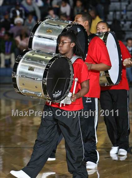 Thumbnail 2 in Rice vs Mt. Vernon (SNY Invitational) photogallery.