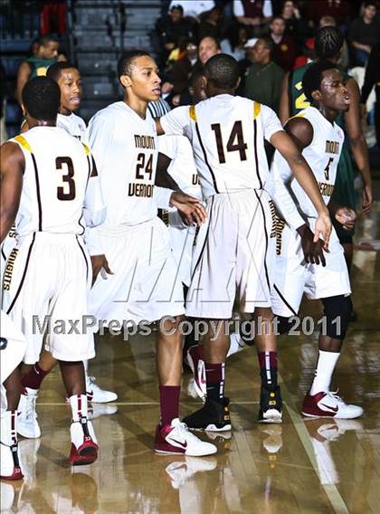 Thumbnail 3 in Rice vs Mt. Vernon (SNY Invitational) photogallery.