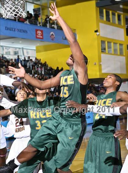 Thumbnail 1 in Rice vs Mt. Vernon (SNY Invitational) photogallery.