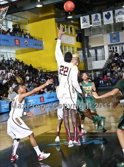 Thumbnail 3 in Rice vs Mt. Vernon (SNY Invitational) photogallery.