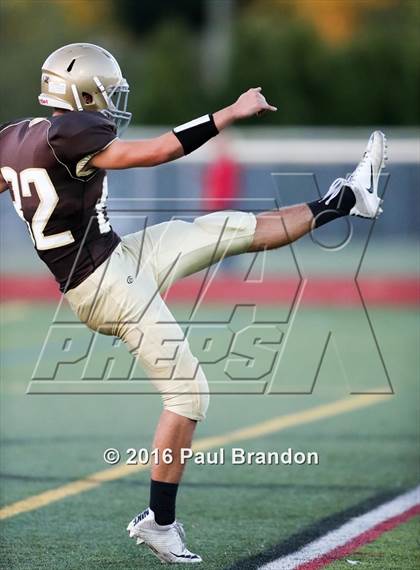 Thumbnail 3 in Killingly @ Stonington photogallery.