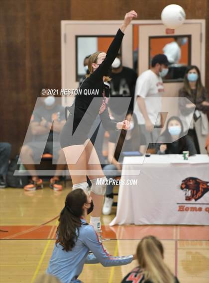 Thumbnail 1 in Palos Verdes @ Polytechnic (CIF-SS D2 Playoff) photogallery.