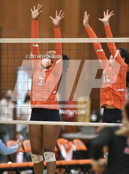 Thumbnail 1 in Palos Verdes @ Polytechnic (CIF-SS D2 Playoff) photogallery.