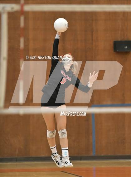 Thumbnail 2 in Palos Verdes @ Polytechnic (CIF-SS D2 Playoff) photogallery.