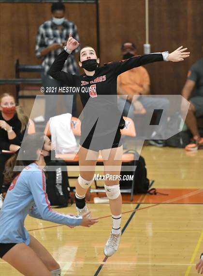 Thumbnail 1 in Palos Verdes @ Polytechnic (CIF-SS D2 Playoff) photogallery.