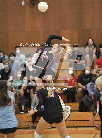 Thumbnail 2 in Palos Verdes @ Polytechnic (CIF-SS D2 Playoff) photogallery.