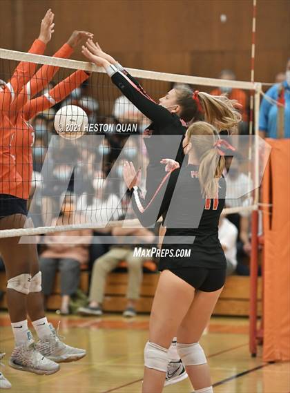 Thumbnail 2 in Palos Verdes @ Polytechnic (CIF-SS D2 Playoff) photogallery.