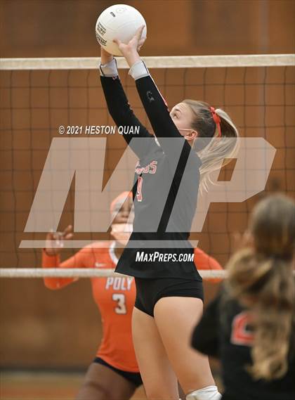 Thumbnail 1 in Palos Verdes @ Polytechnic (CIF-SS D2 Playoff) photogallery.