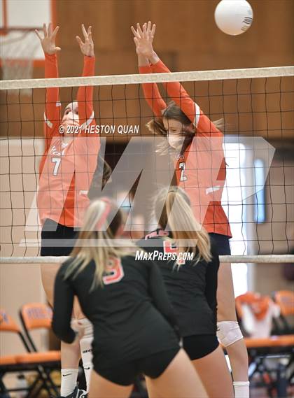 Thumbnail 2 in Palos Verdes @ Polytechnic (CIF-SS D2 Playoff) photogallery.