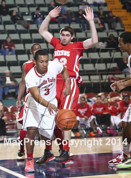 Thumbnail 2 in Friends Academy vs. Middle Early College (NYSPHSAA Class C Semifinal) photogallery.