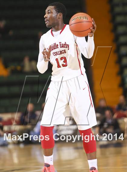 Thumbnail 3 in Friends Academy vs. Middle Early College (NYSPHSAA Class C Semifinal) photogallery.