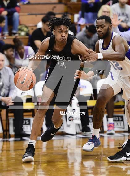 Thumbnail 1 in IMG Academy vs. Sunrise Christian (GEICO National Tournament Quarterfinal) photogallery.