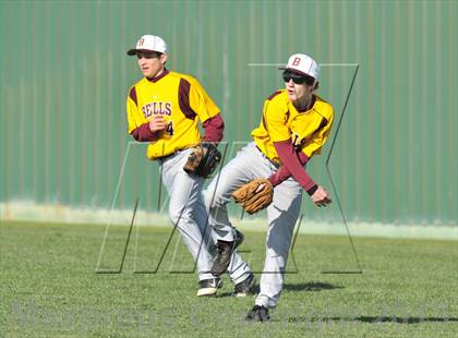 Thumbnail 1 in Bells vs Krum (Pottsboro Tournament) photogallery.