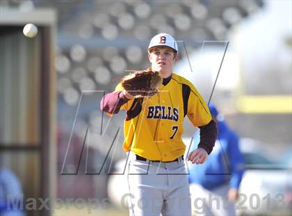 Thumbnail 1 in Bells vs Krum (Pottsboro Tournament) photogallery.