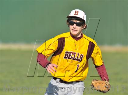 Thumbnail 2 in Bells vs Krum (Pottsboro Tournament) photogallery.