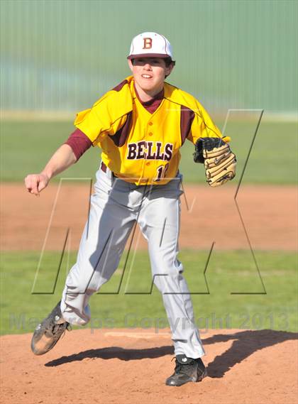 Thumbnail 3 in Bells vs Krum (Pottsboro Tournament) photogallery.