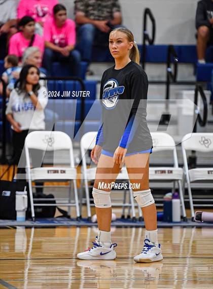 Thumbnail 1 in Mumford vs Milano (UIL Volleyball 2A D2 Bi-District) photogallery.