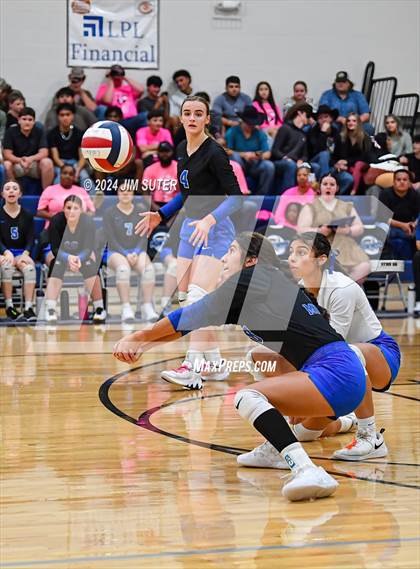 Thumbnail 3 in Mumford vs Milano (UIL Volleyball 2A D2 Bi-District) photogallery.