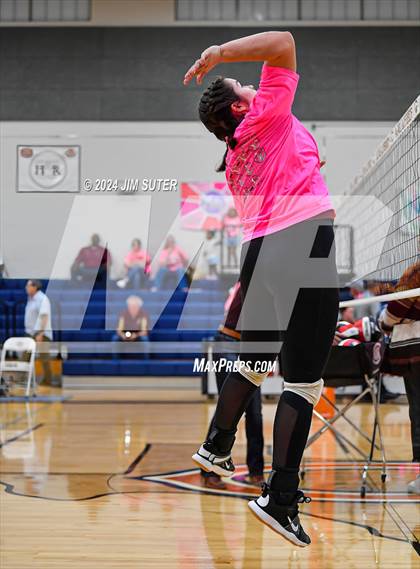 Thumbnail 1 in Mumford vs Milano (UIL Volleyball 2A D2 Bi-District) photogallery.